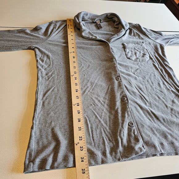 Skims Button Down Pajama Sleep Shirt Long Sleeve Gray Micro Ribbed Size Medium - Picture 6 of 6
